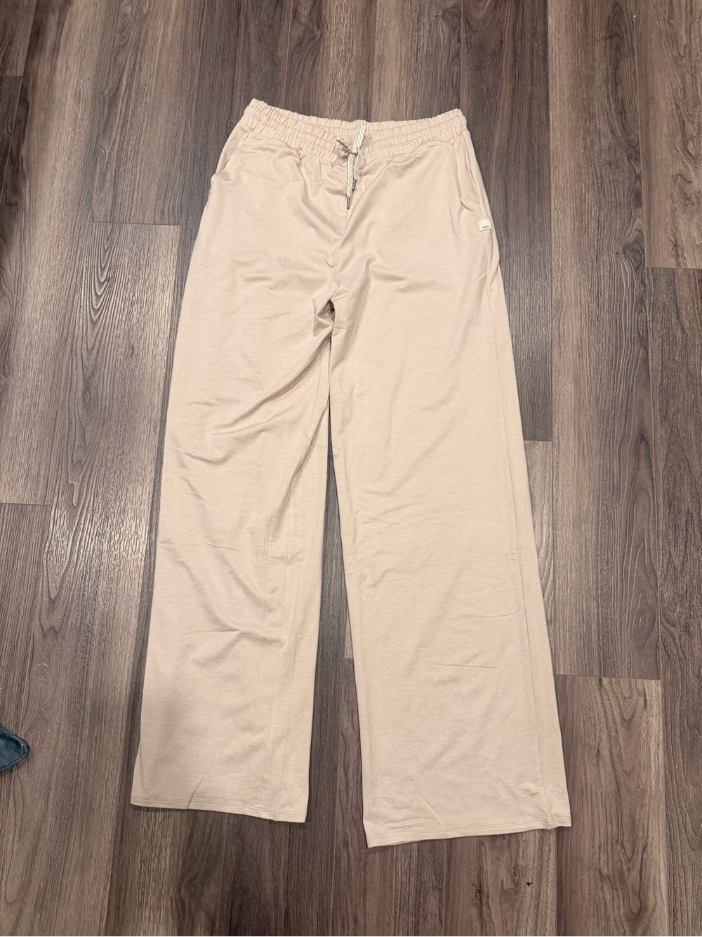 Vuori Wide Leg Halo Pant